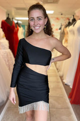 Dressystars Black Homecoming Dress One Shoulder One Sleeve Tight Short Prom Dress with Fringes