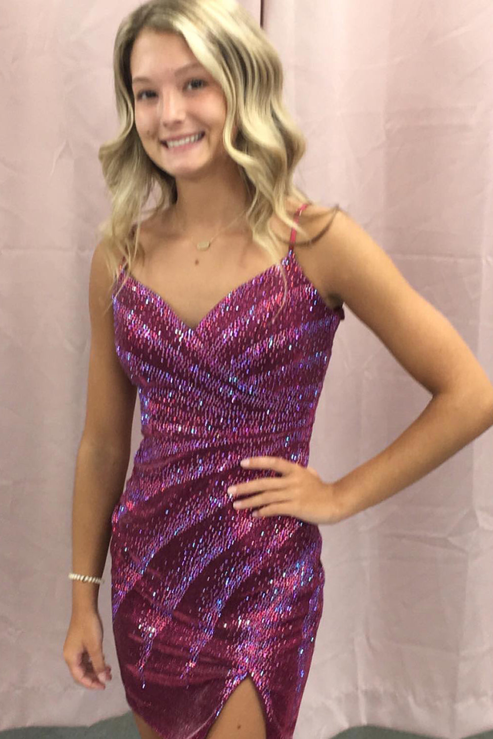 Dressystars Black Homecoming Dress Sequined Spaghetti Straps Tight Short Hoco Dress with Slit