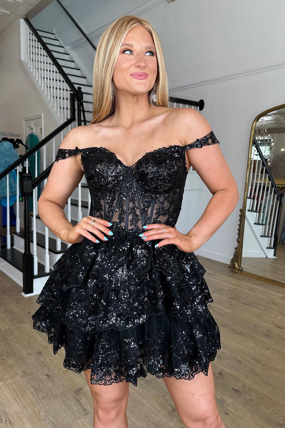 Dressystars Black Tiered Homecoming Dress Corset Sleeveless Short Cocktail Dress