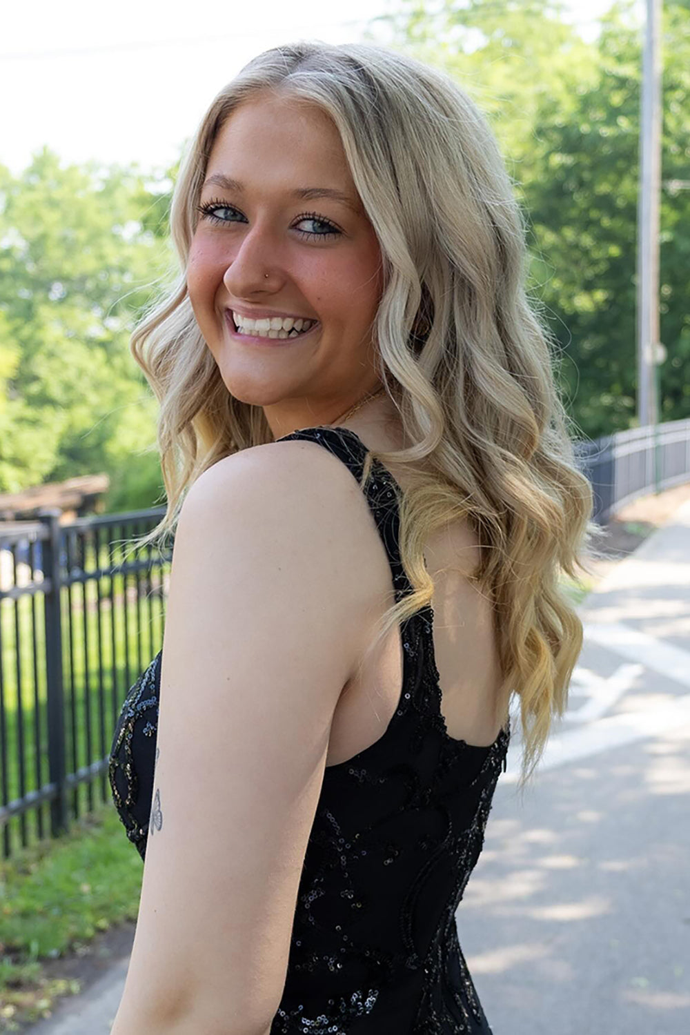 Dressystars Black Tight Homecoming Dresses Short Corset Cocktail Dresses With Sequins