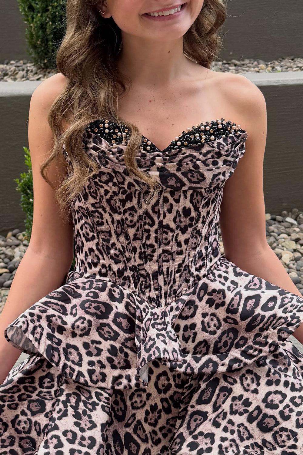Dressystars Brown Leopard Strapless Tiered Print Corset Short Homecoming Dress with Beading