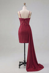 Dressystars Burgundy Beaded Ruched Tight Short Homecoming Dress with Side Cape