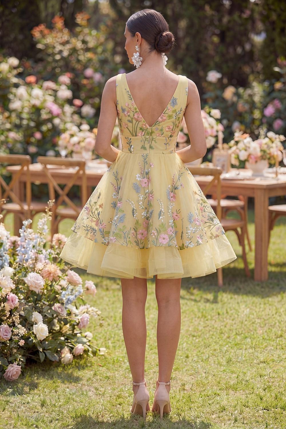 Dressystars Butter Yellow Floral V-Neck A-Line Short Homecoming Dress with Ruffles