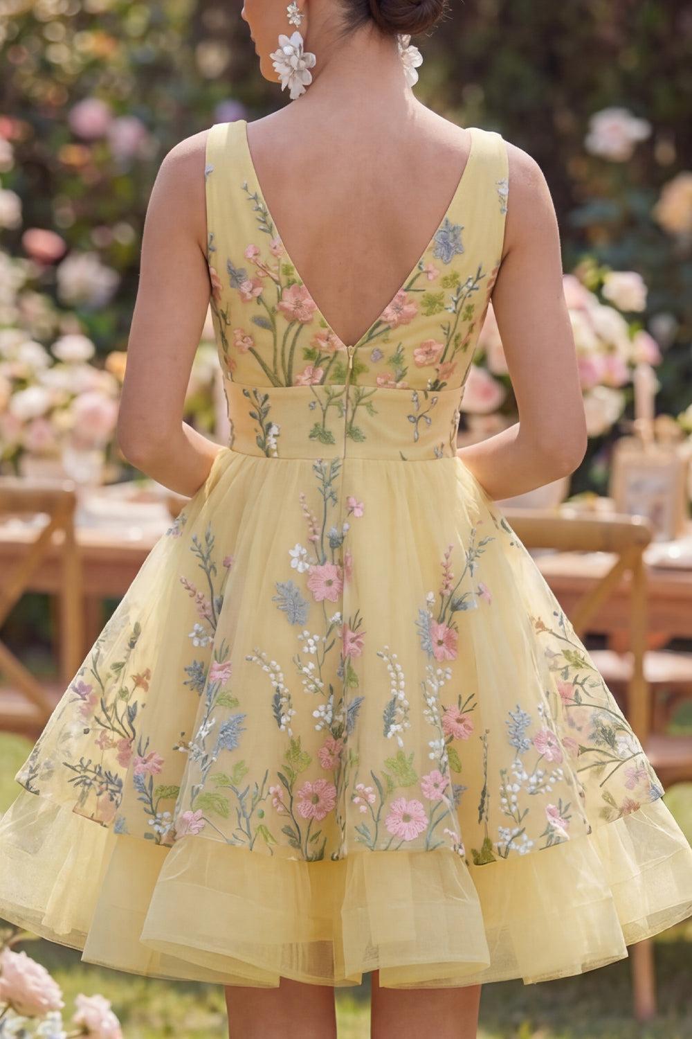 Dressystars Butter Yellow Floral V-Neck A-Line Short Homecoming Dress with Ruffles