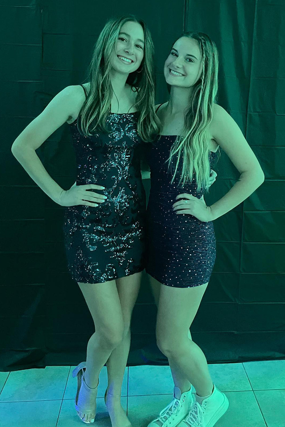 Dressystars Champagne Homecoming Dress Sequin Spaghetti Straps Tight Short Prom Dress