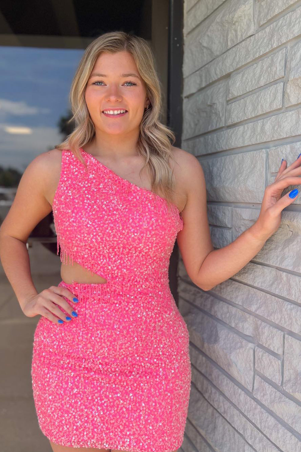 Dressystars Champagne Homecoming Dress Sequined Cut Out Tight Short Prom Dress with Fringes