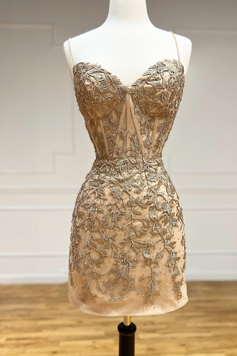 Dressystars Champagne Homecoming Dress Spaghetti Straps Tight Short Prom Dress with Appliques