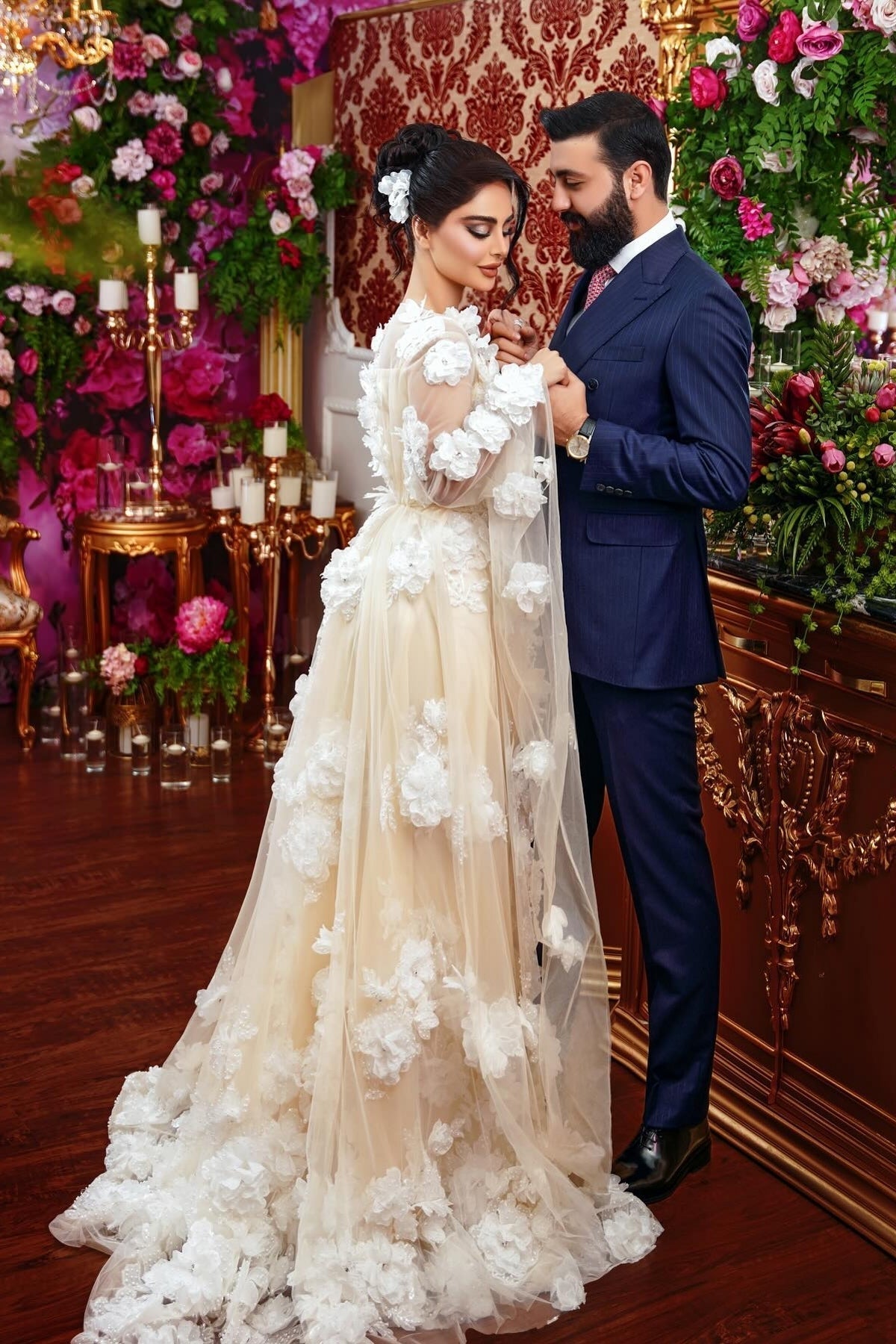 Dressystars Champagne Wedding Dress A Line Square Beaded Illusion Sleeves Sequined Tulle Bridal Gown With 3D Flowers
