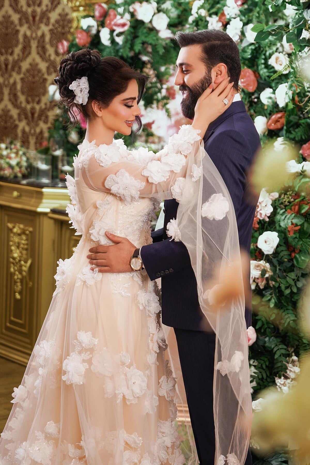 Dressystars Champagne Wedding Dress A Line Square Beaded Illusion Sleeves Sequined Tulle Bridal Gown With 3D Flowers