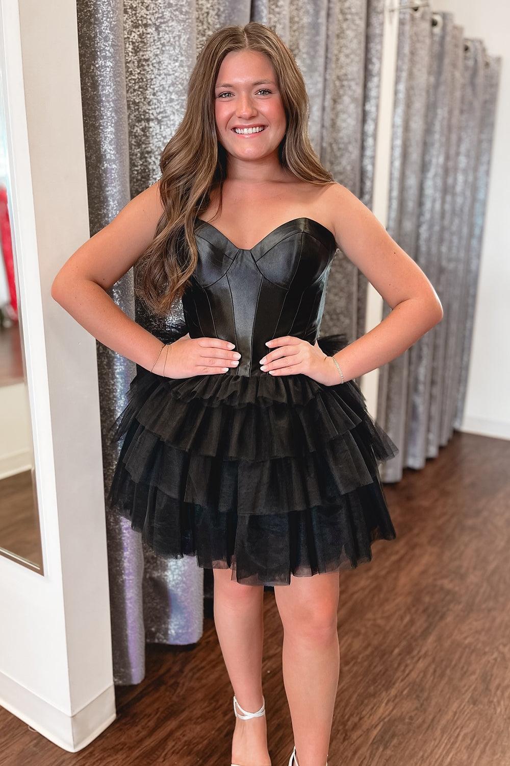 Dressystars Corset Black Homecoming Dress Strapless Short Prom Dress With Ruffles