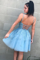 Dressystars Cute A Line V Neck Light Blue Homecoming Dress Short Prom Dress with Appliques