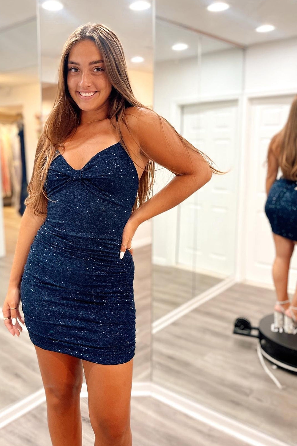 Dressystars Dark Green Homecoming Dress Sequin Lace-Up Tight Prom Dress