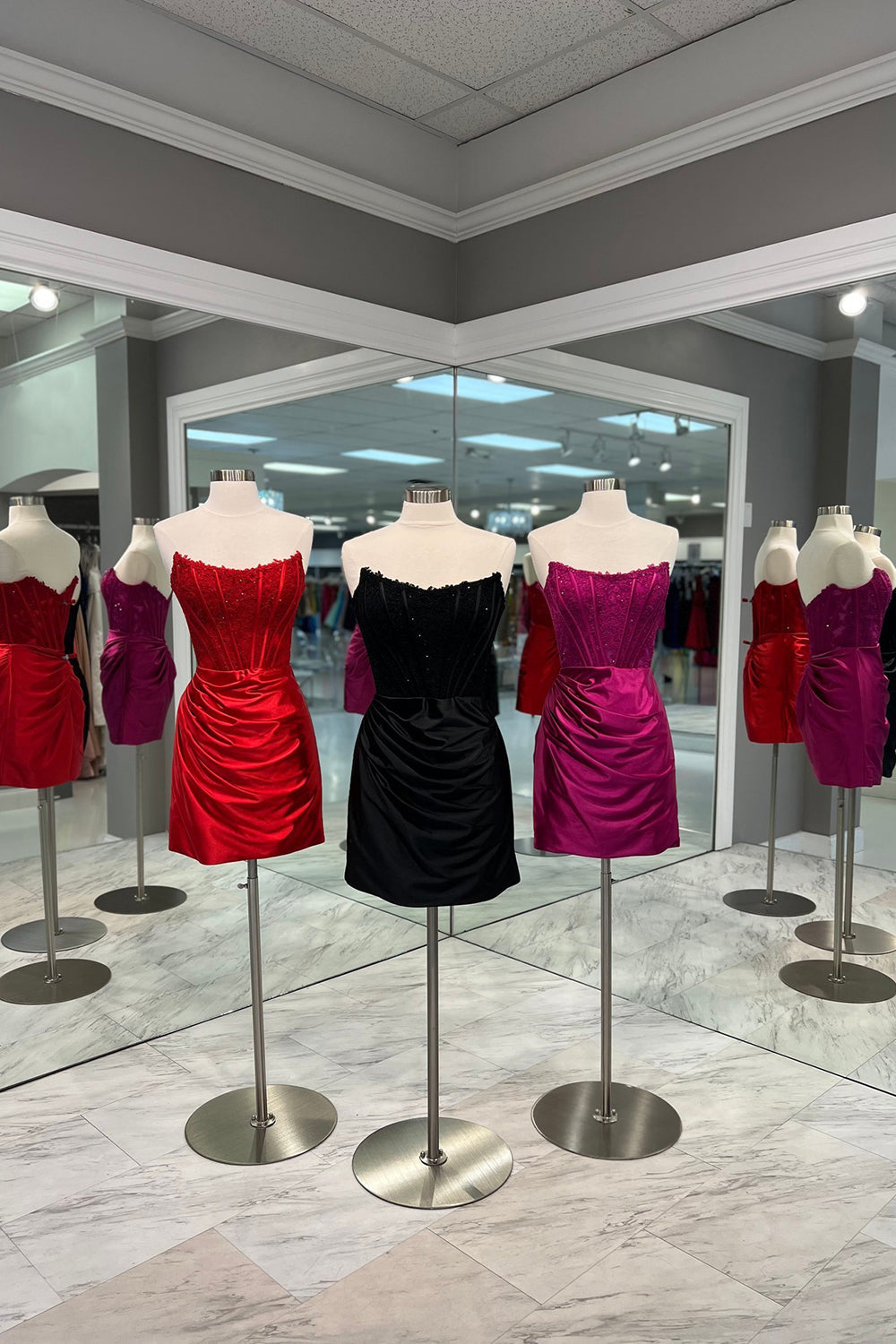 Dressystars Dark Green Homecoming Dress Strapless Satin Corset Tight Short Prom Dress (Gloves not Included)