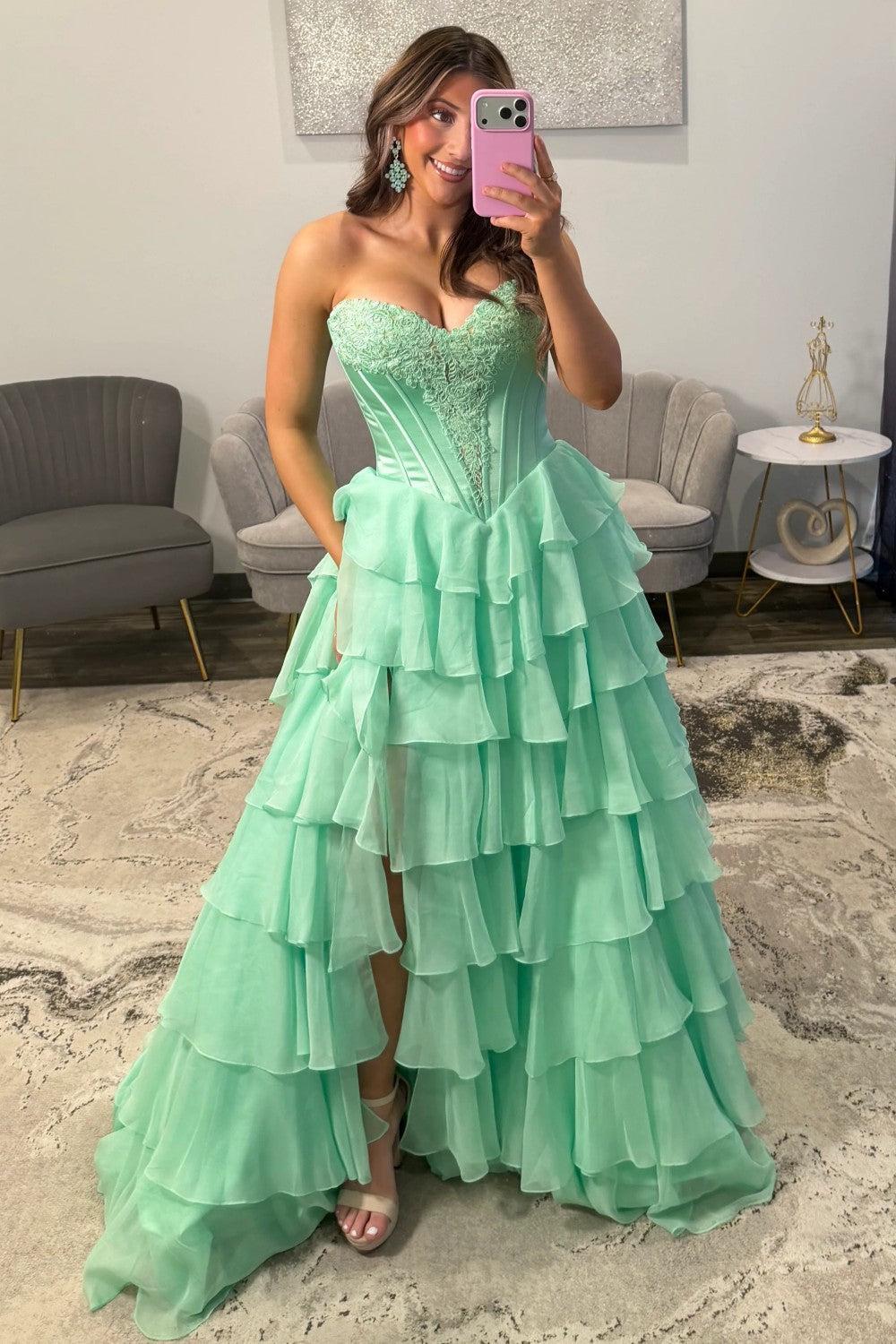 Dressystars Emerald Green Sweetheart Corset Prom Dress With Tiered Ruffles And High Slit Formal Evening Gown