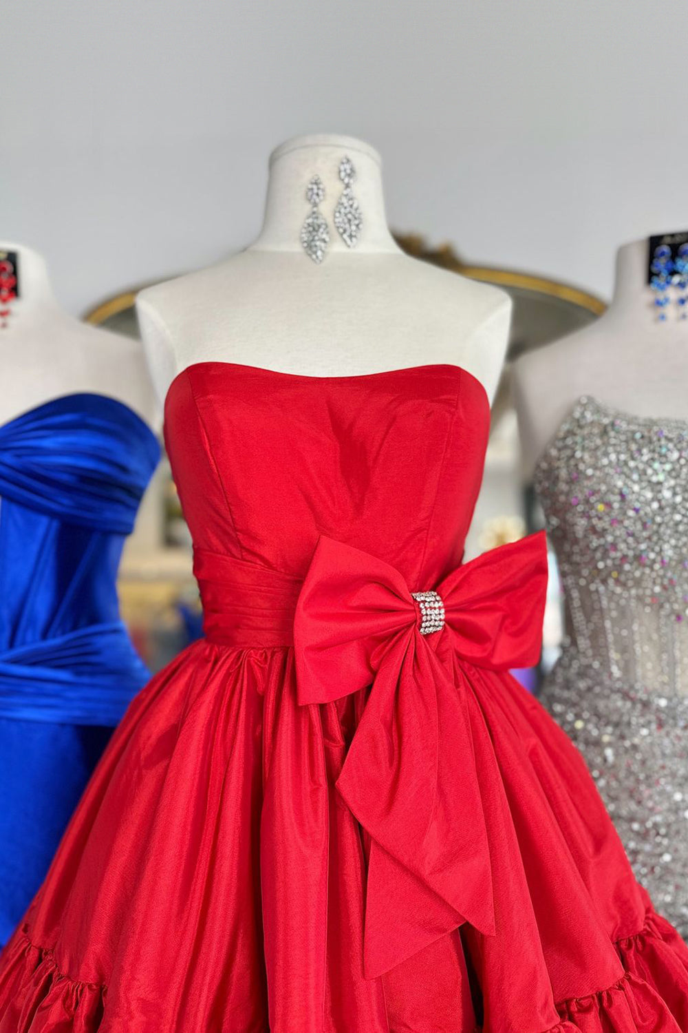 Dressystars Fluffy Fuchsia Homecoming Dress Strapless A Line Tiered Short Prom Dress with Bow