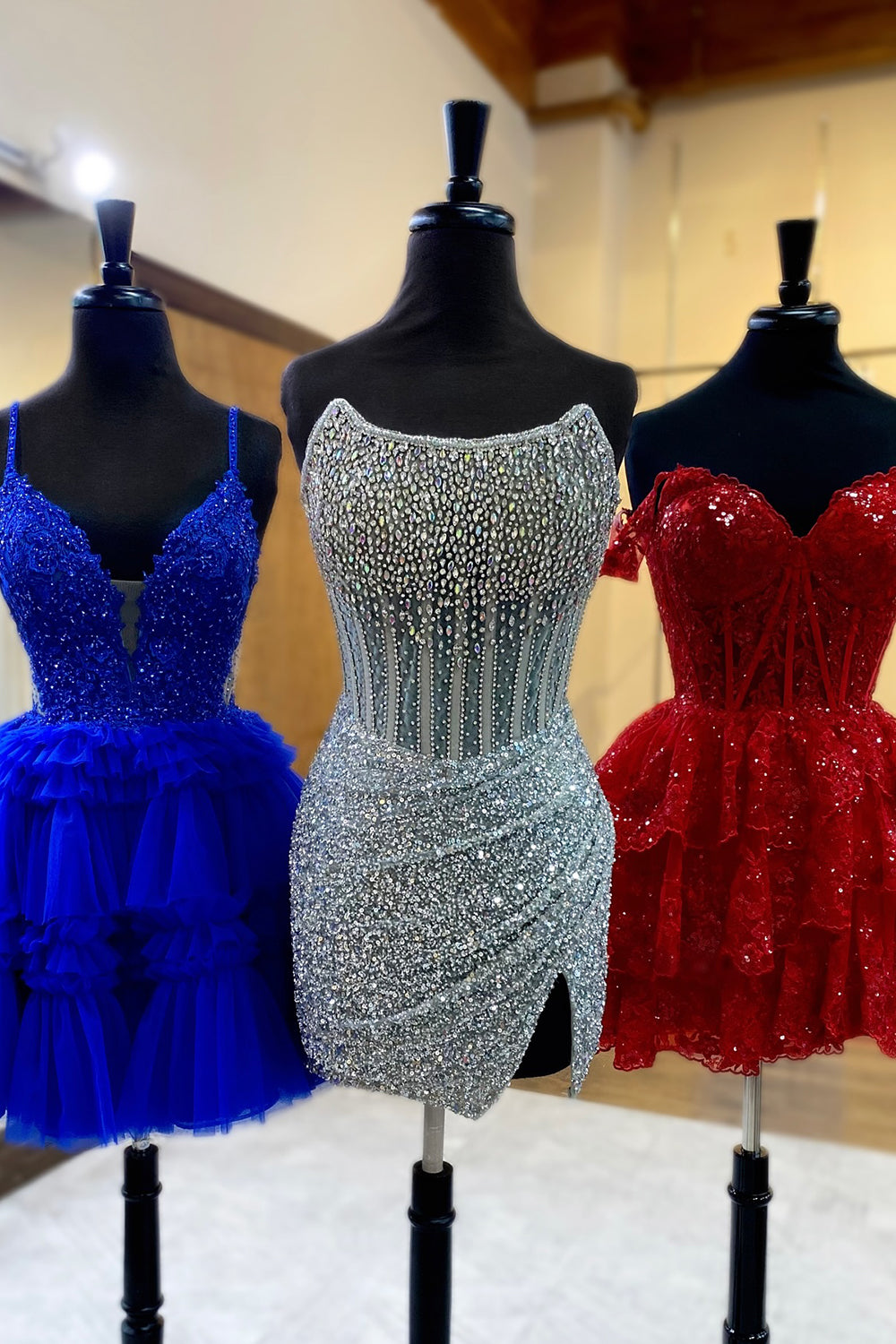 Dressystars Fluffy Royal Blue Homecoming Dress A Line Halter Tiered Short Corset Prom Dress