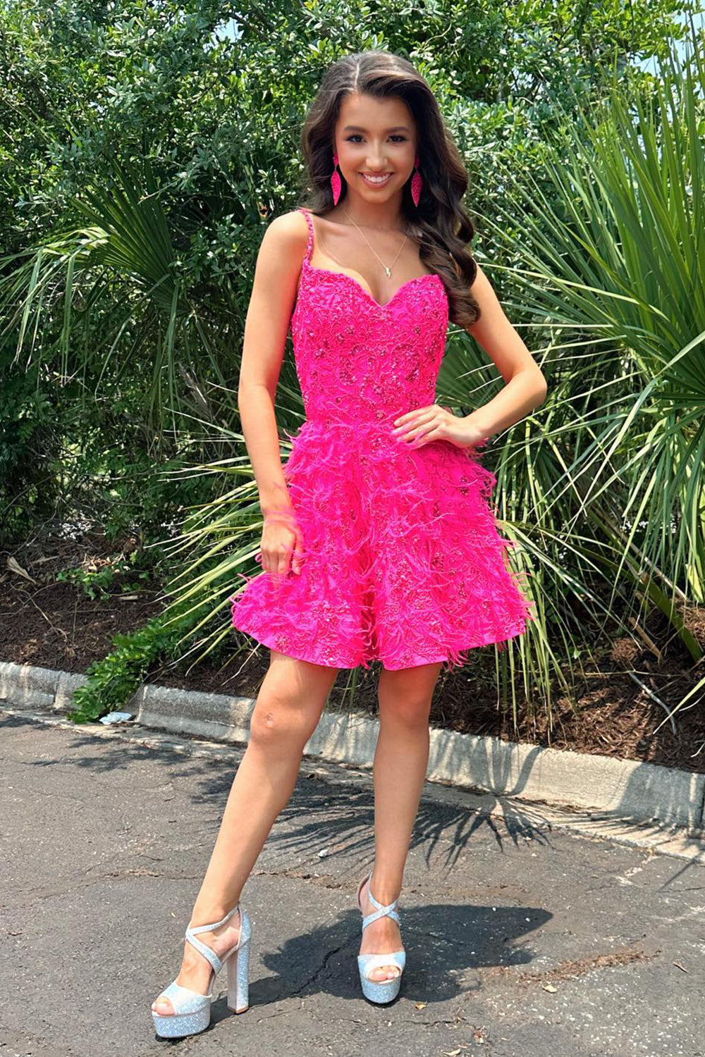 Dressystars Fuchsia Homecoming Dress A-Line Lace Short Prom Dress with Feathers