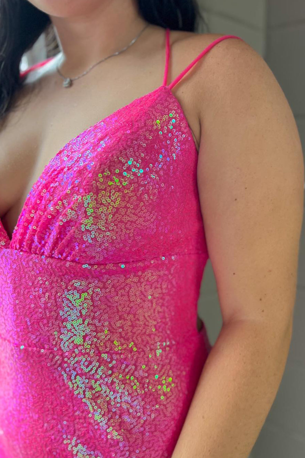 Dressystars Fuchsia Homecoming Dress Sequin Backless Tight Short Prom Dress