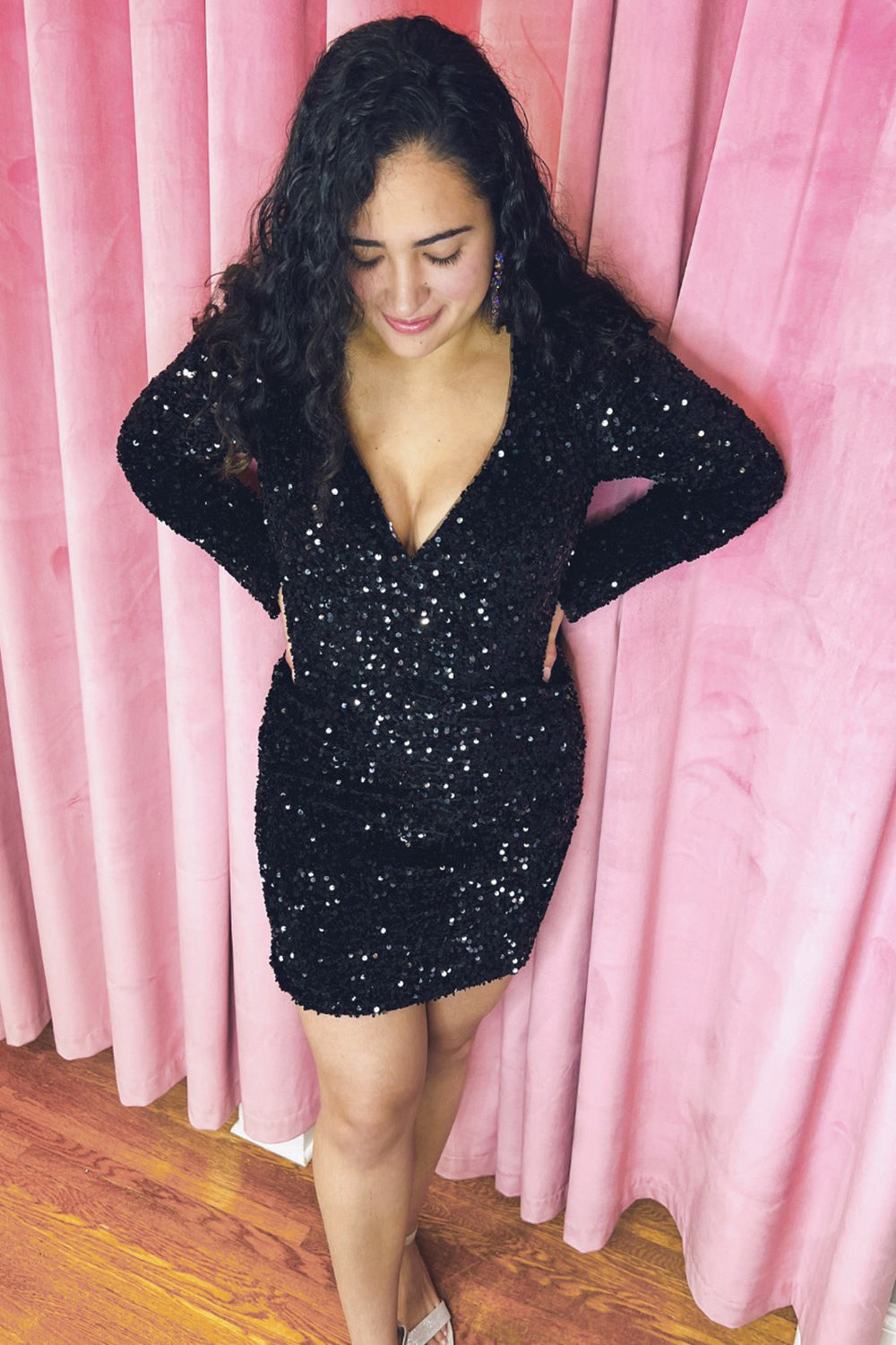 Dressystars Fuchsia Homecoming Dress Sequin Long Sleeves Backless Tight Short Prom Dress