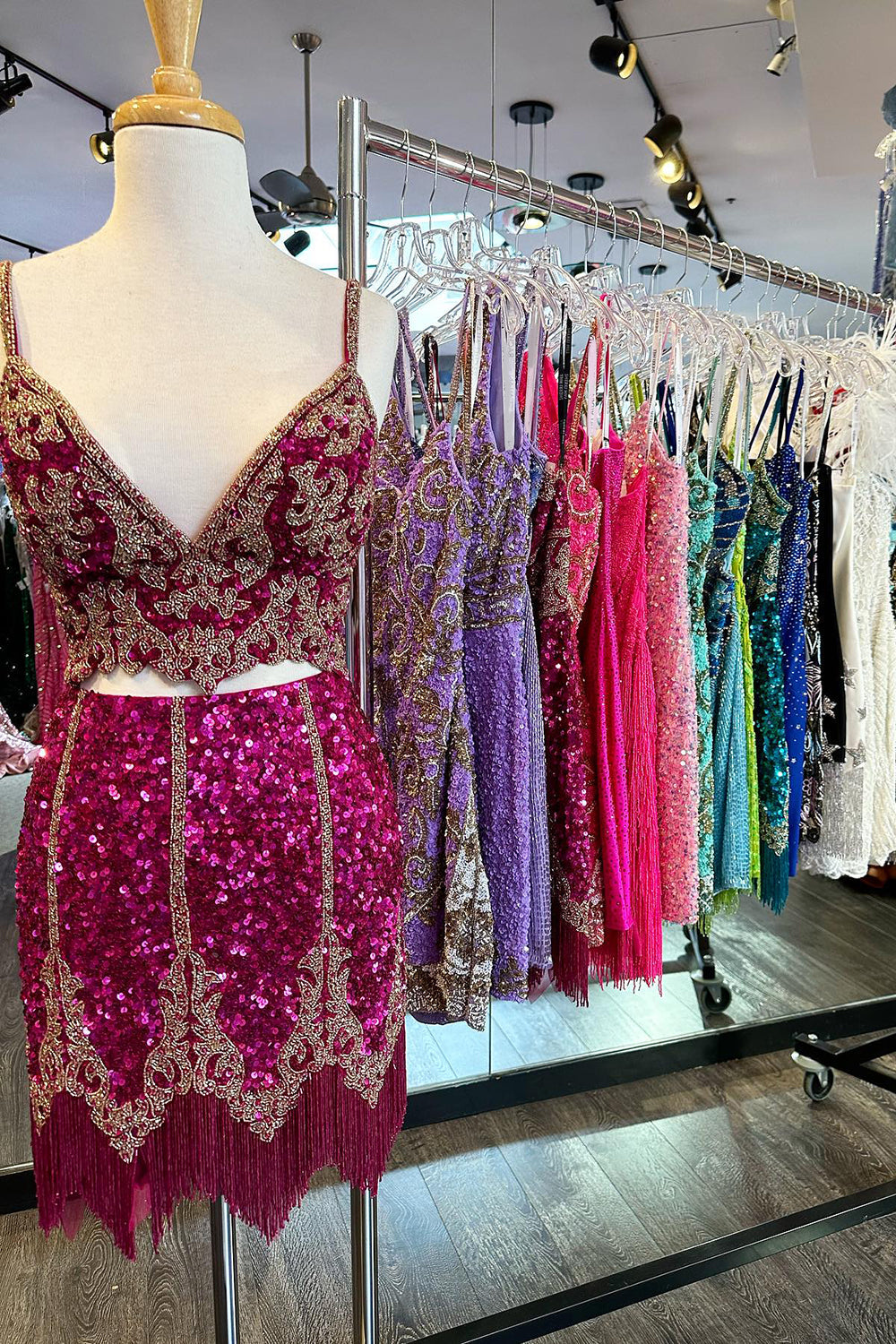 Dressystars Fuchsia Homecoming Dress Spaghetti Straps Bodycon Short Prom Dress with Fringe