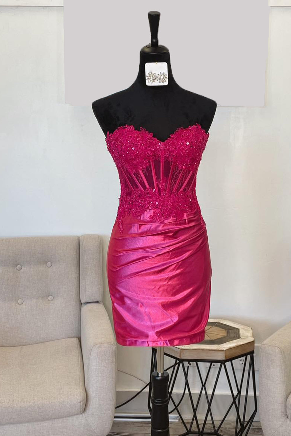 Dressystars Fuchsia Homecoming Dress Strapless Tight Corset Short Prom Dress with Lace