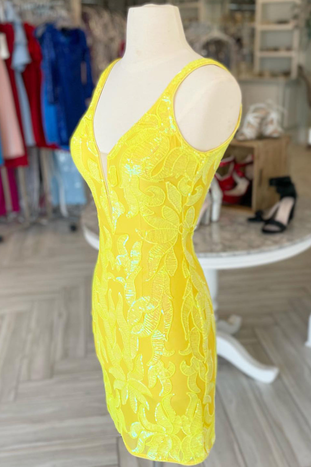 Dressystars Fuchsia Homecoming Dress V-Neck Sequin Tight Short Prom Dress