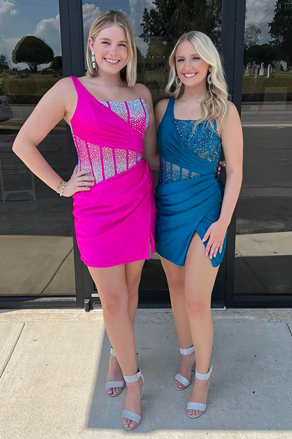 Dressystars Fuchsia Satin Tight Homecoming Dresses Beaded Short Corset Cocktail Dresses With Slit