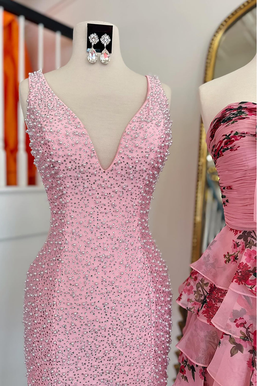 Dressystars Fuchsia Tight Homecoming Dresses V Neck Short Cocktail Dresses With Beading