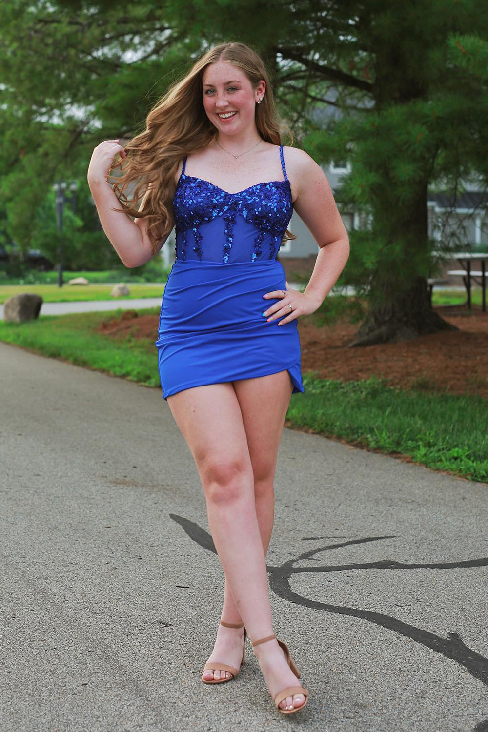 Dressystars Glitter Black Homecoming Dress Corset Satin Asymmetrical Tight Short Prom Dress with Sequin