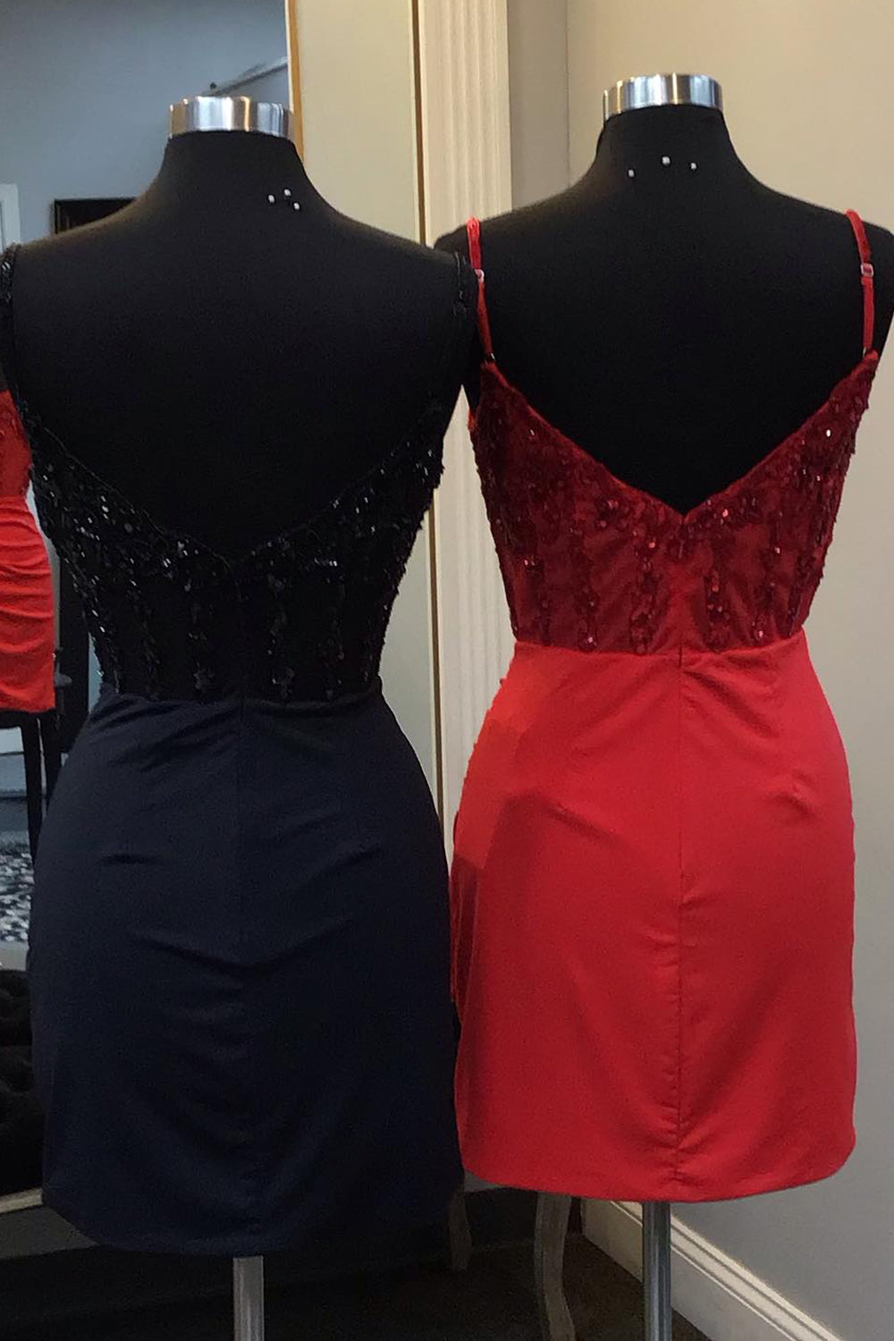 Dressystars Glitter Black Homecoming Dress Corset Satin Asymmetrical Tight Short Prom Dress with Sequin