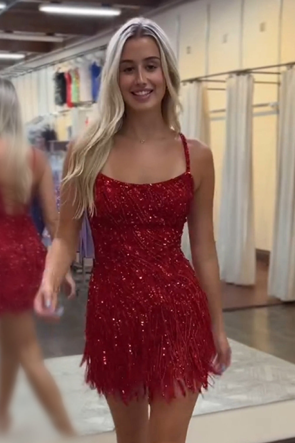 Dressystars Golden Homecoming Dress Spaghetti Straps Sequin Tight Short Hoco Dress with Fringes