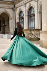 Dressystars Green Long Sleeve Formal Dress Velvet Satin A Line V Neck Christmas Party Dress