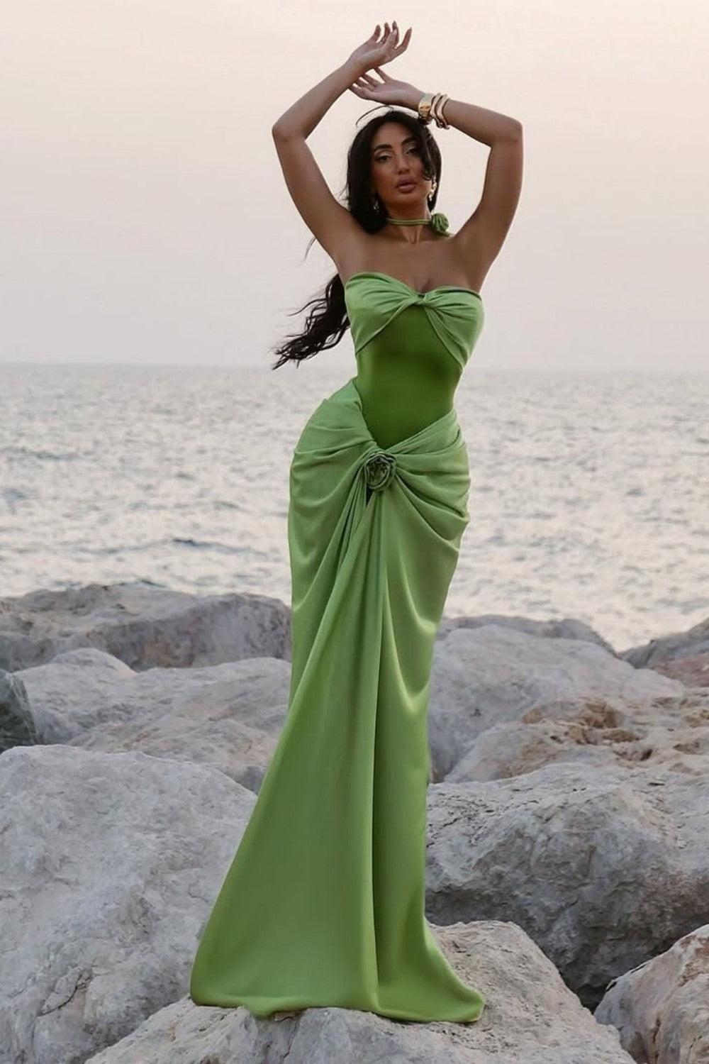 Dressystars Green Ruched Bodice Mermaid Draped Maxi Prom Dress With Rosette Detail Formal Evening Gown