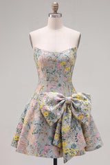 Dressystars Grey A-Line Jacquard Short Corset Homecoming Dress with Bow