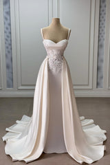Dressystars Ivory Sweetheart Spaghetti Strap Sleeveless Beaded Panel Train Ruffle Satin Bridal Gown