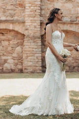 Dressystars Ivory Wedding Dress Mermaid Strapless Lace Bridal Gown With Train