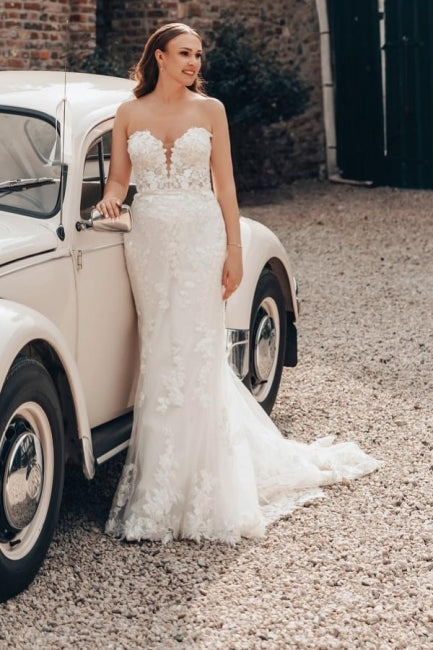 Dressystars Ivory Wedding Dress Mermaid Strapless Lace Bridal Gown With Train