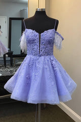 Dressystars Lavender Homecoming Dress Corset A-Line Lace Short Prom Dress With Feathered Detachable Sleeves