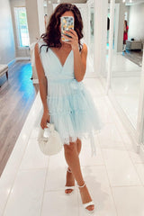 Dressystars Light Blue Homecoming Dress A-Line Tulle Tiered Short Prom Dress with Pearls