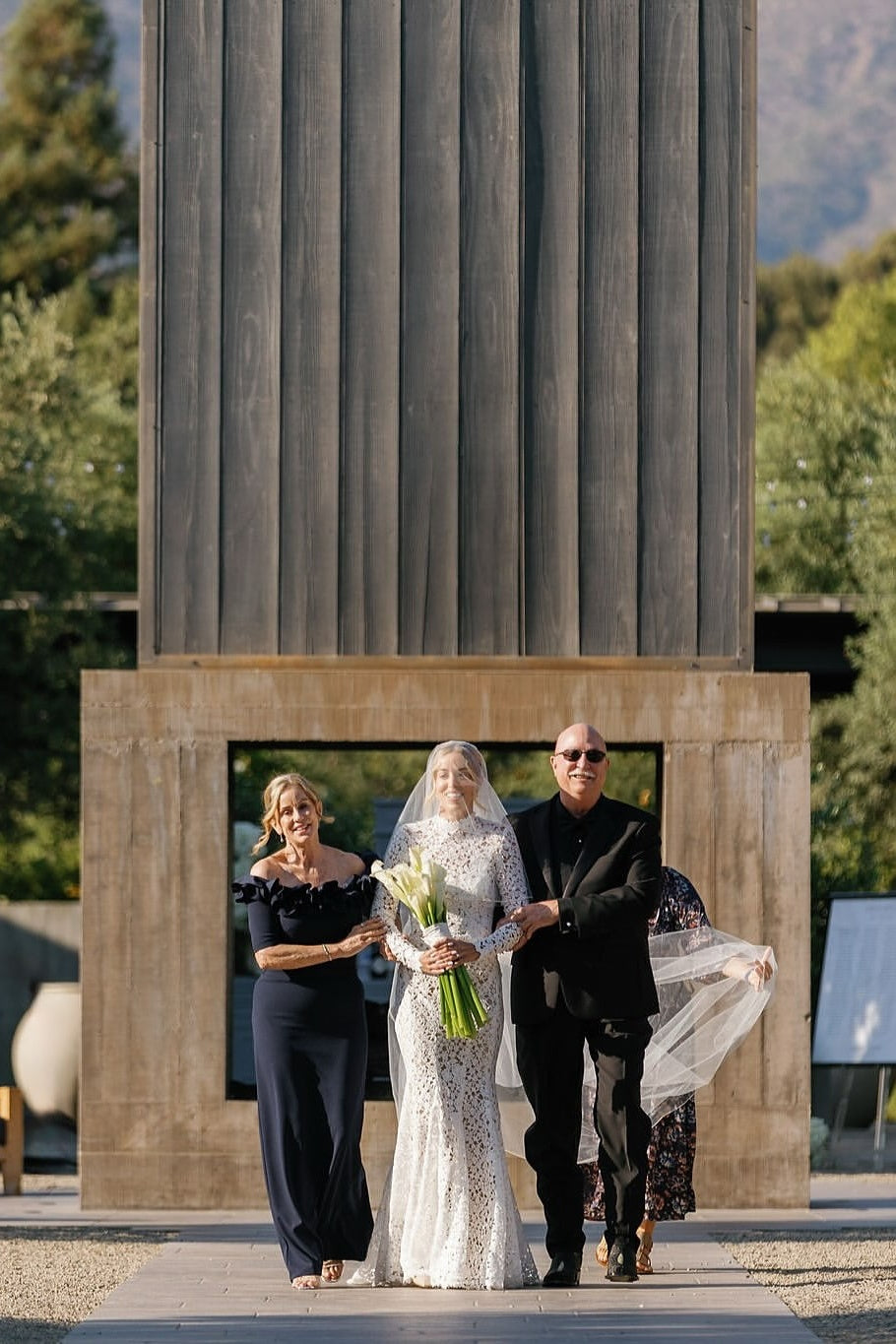 Dressystars Long Sleeve Beach Wedding Dress Lace High Neck Mermaid Bridal Gown