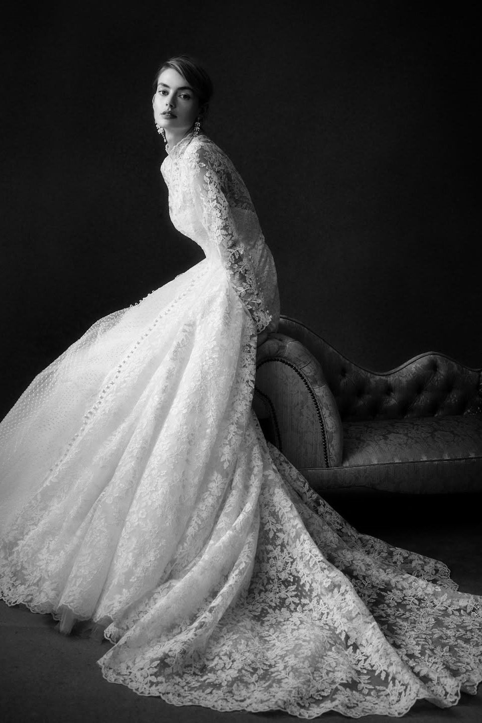 Dressystars Long Sleeve Wedding Dress Lace High Neck A Line Bridal Gown