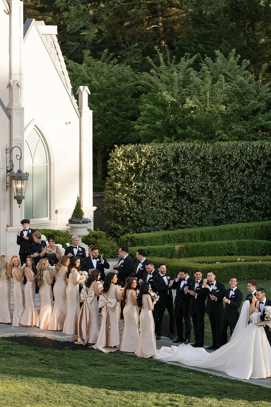 Dressystars Long Sleeve Wedding Dress Off the Shoulder Beaded Lace Appliques Bridal Gown