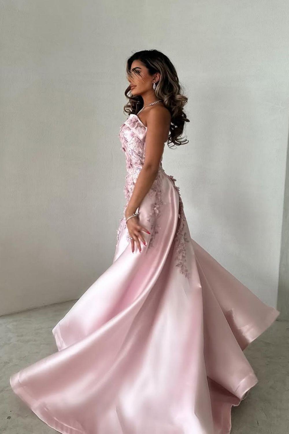 Dressystars Luxurious A-Line Strapless Satin Pink Party Dress With Court Train Appliques Formal Evening Gown