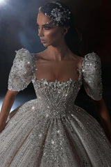 Dressystars Luxury Short Sleeve Wedding Dress Ball Gown Square Neck Bridal Gown with Beadings and Rhinestones