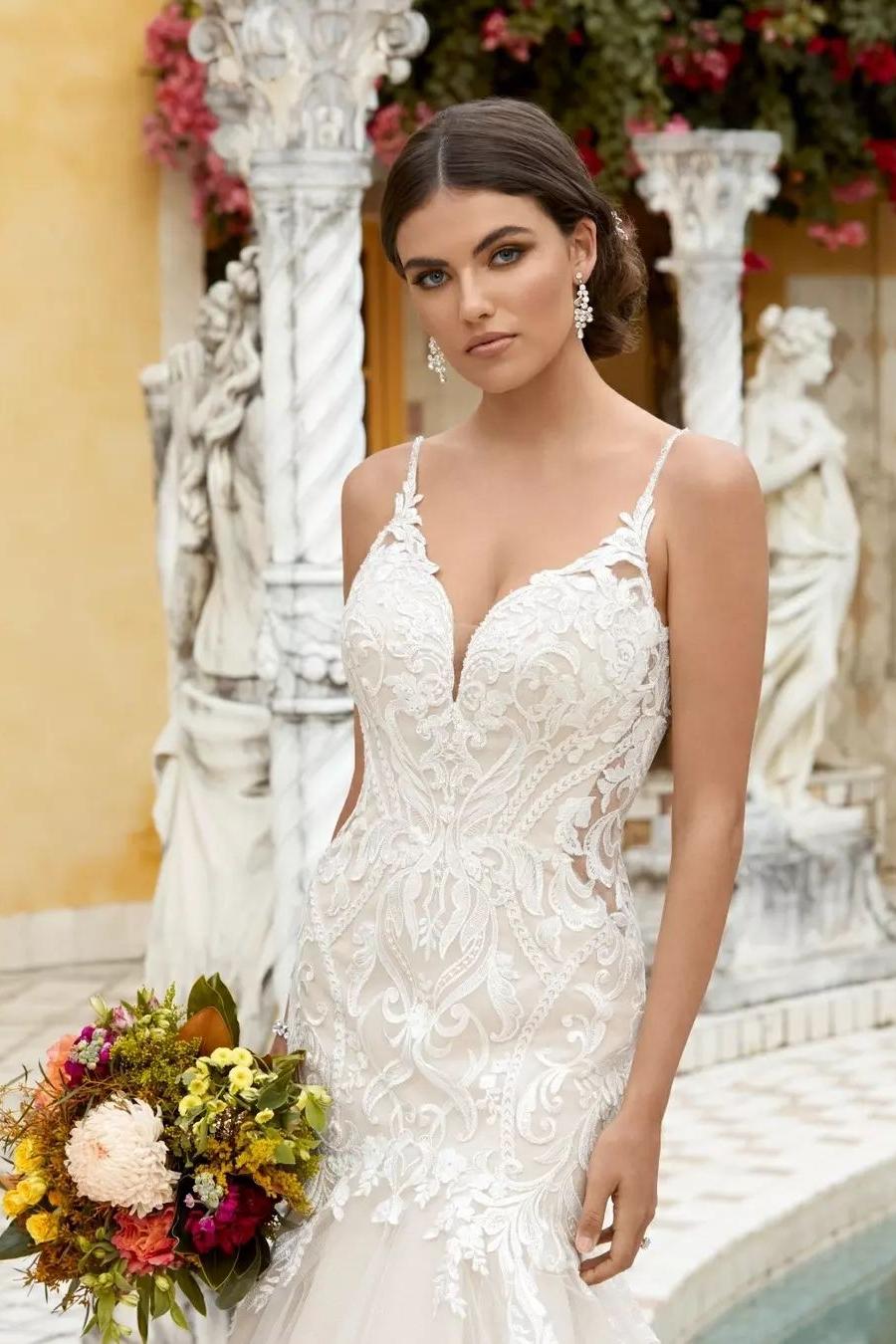 Dressystars Mermaid Lace Spaghetti Straps Sleeveless White Wedding Dress Bridal Gown With Ruffles