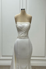 Dressystars Mermaid Wedding Dress Satin Strapless Sleeveless Ivory Bridal Gown With Beading