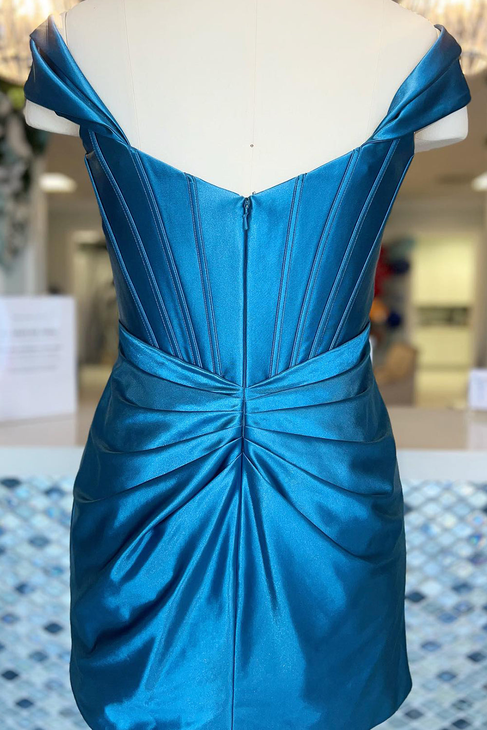 Dressystars Off the Shoulder Light Pink Homecoming Dress Corset Ruched Tight Short Prom Dress