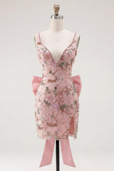 Dressystars Pink Beaded Floral Short Homecoming Dress | V-Neck Bodycon with Bow
