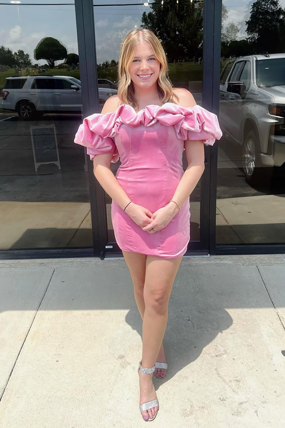Dressystars Pink Tight Homecoming Dresses Ruffled Off The Shoulder Short Corset Cocktail Dresses