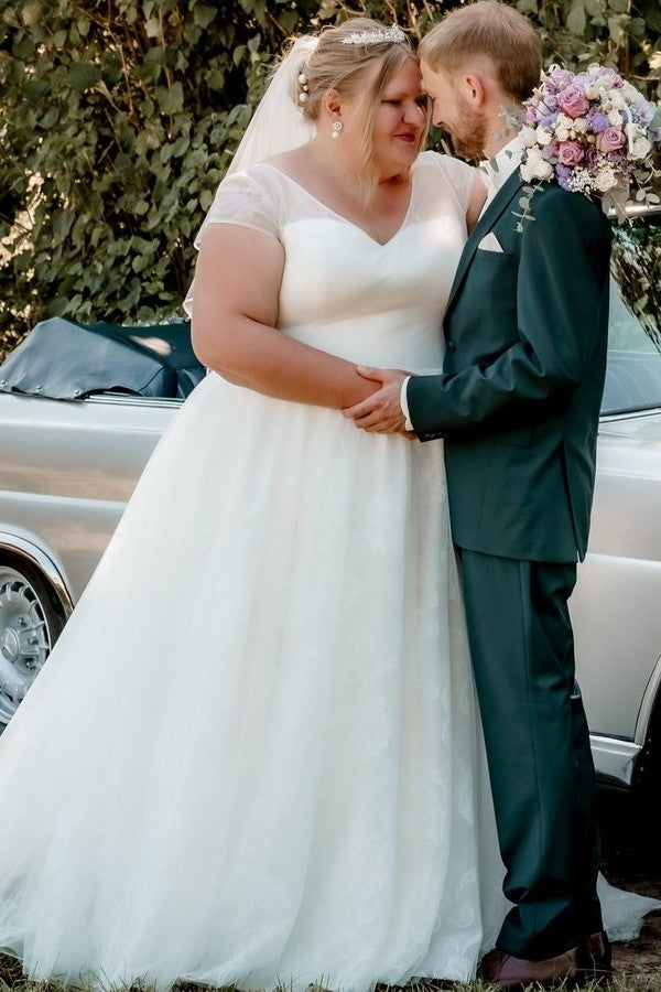 Dressystars Plus Size Beach Wedding Dress V Neck Cap Sleeve A Line Bridal Gown with Lace